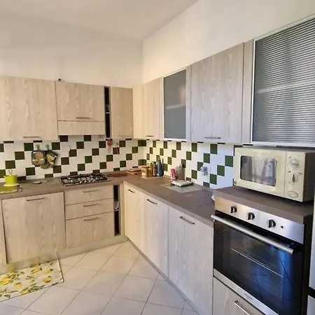 Apartment Grazioso 2oo Metri Dal Mare Marcelli