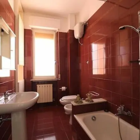 Apartment Grazioso 2oo Metri Dal Mare *